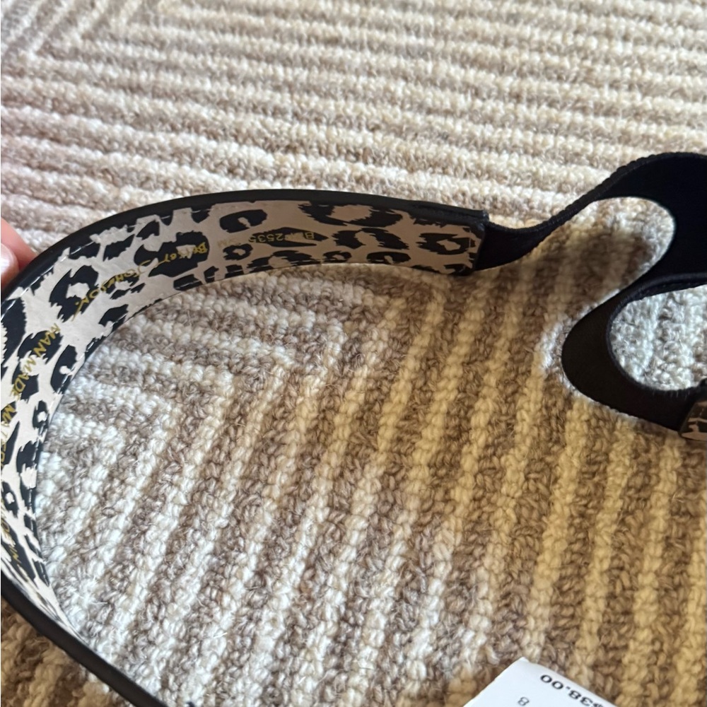 NWT Betsey Johnson Black and Leopard Belt with Gold Buckle - Picture 3 of 5